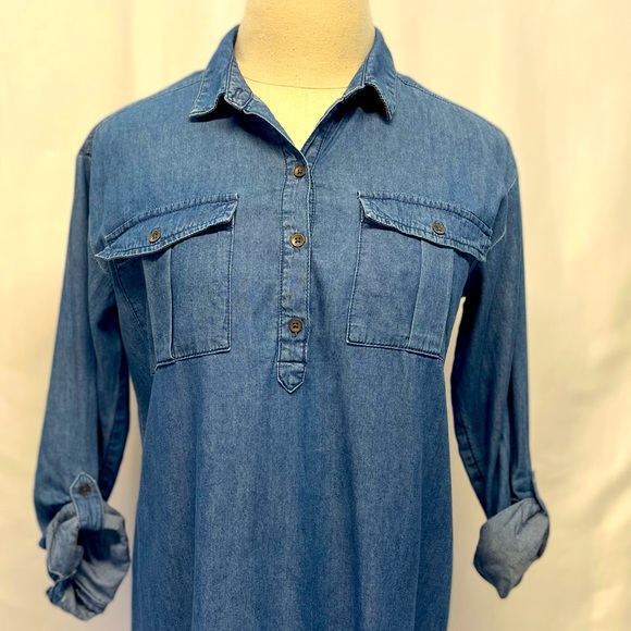 Old Navy Button Up Denim Dress with Roll up Sleeves Sz 14 - Picture 3 of 12